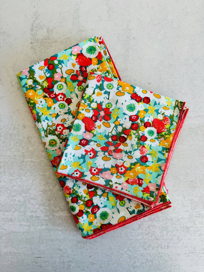 Bountiful Garden Cloth Napkins, set of four: 20inch dinner