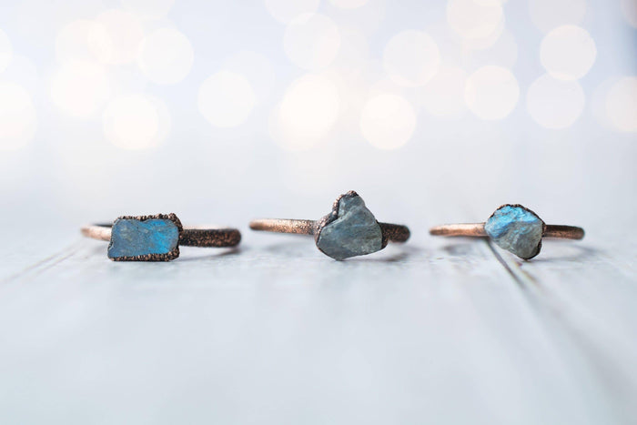 Handmade Labradorite Ring: 7.5