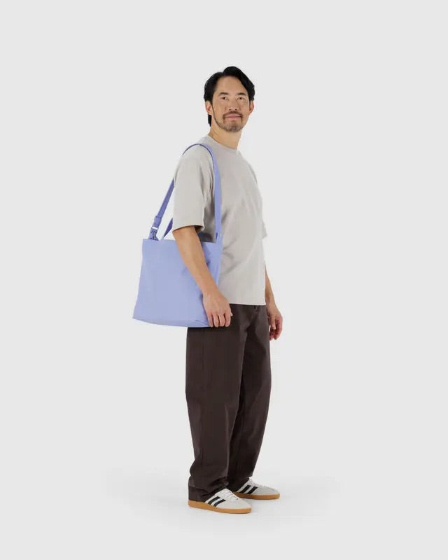HORIZONTAL ZIP DUCK BAG FRENCH BLUE — by Baggu