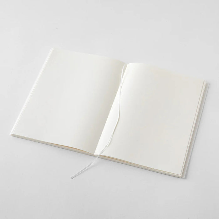 MD NOTEBOOK COTTON A5 (BLANK) — by Midori