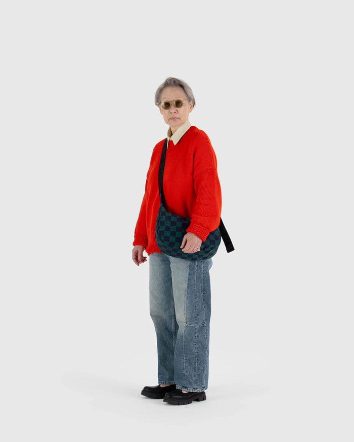 MEDIUM CRESCENT BAG “NAVY GREEN CHECK” SP25 — by Baggu