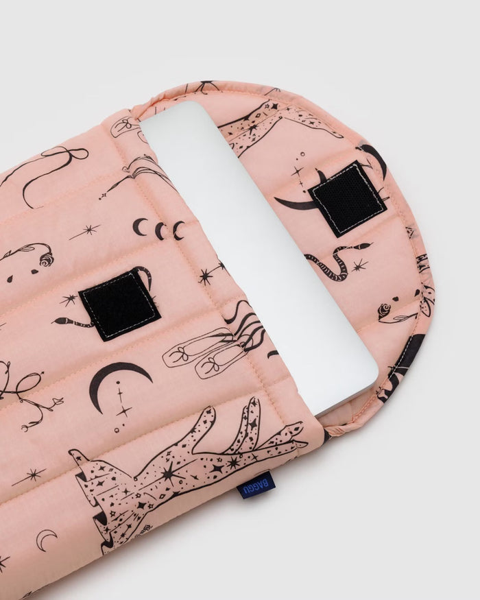 PUFFY LAPTOP SLEEVE, “BALLET ICONS” 13"/14" — by Baggu