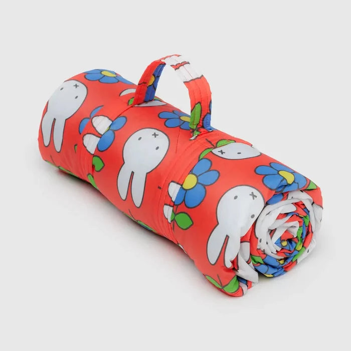 PUFFY PICNIC BLANKET (Flower Miffy) — by Baggu