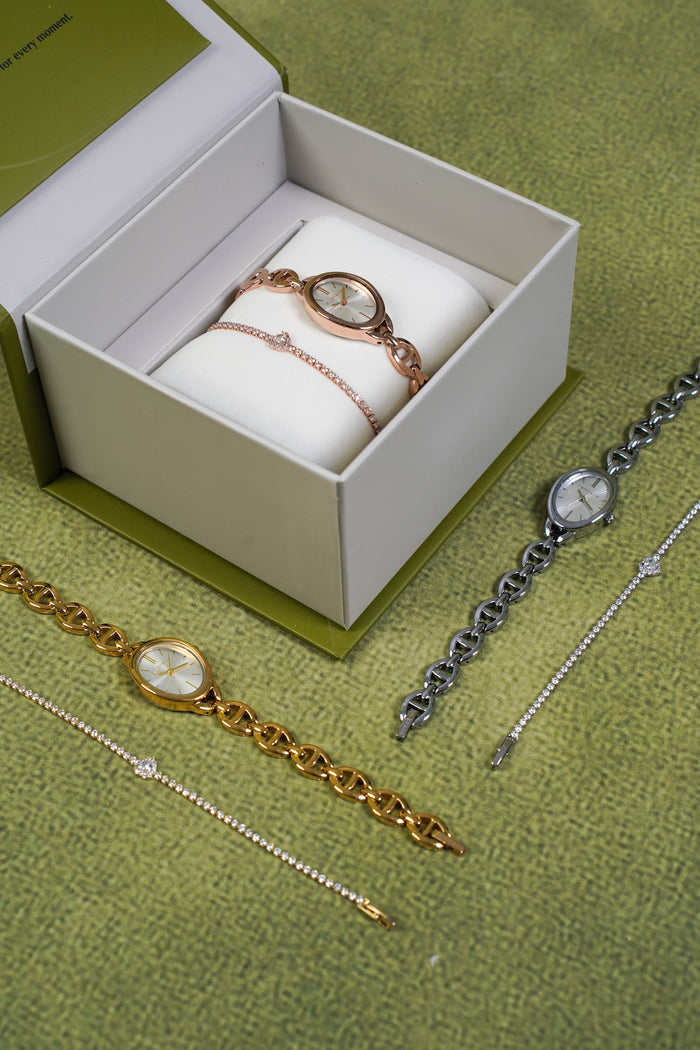 Rebecca Classic Bracelet Analog  Watch with Bracelet Set (Silver)