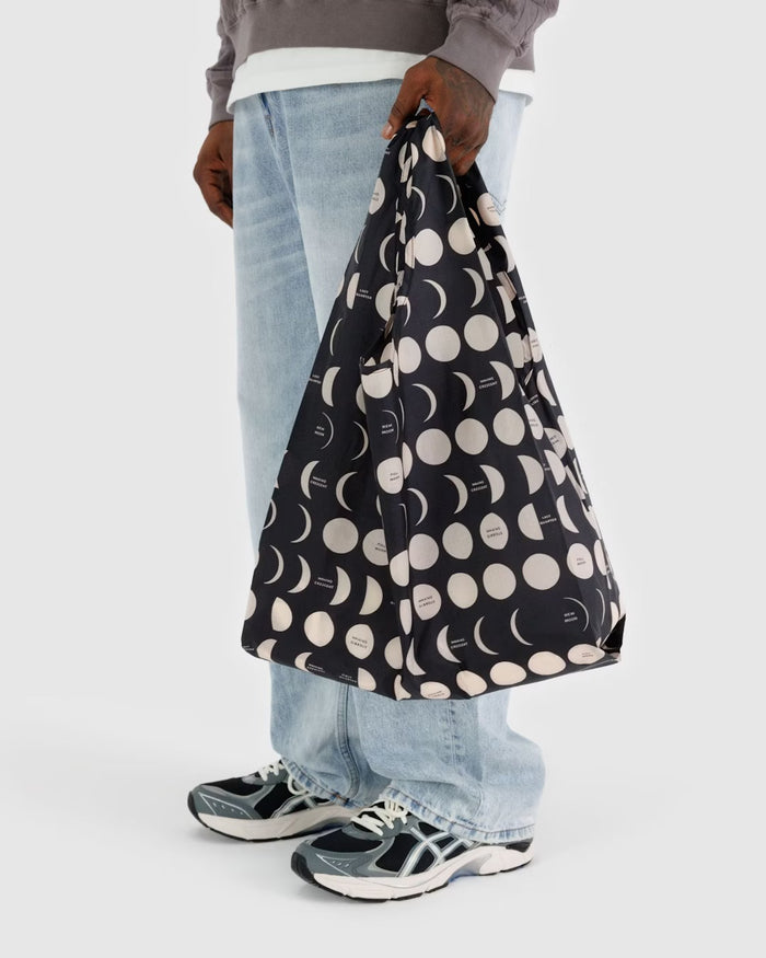 STANDARD "MOON" REUSABLE BAG — by Baggu